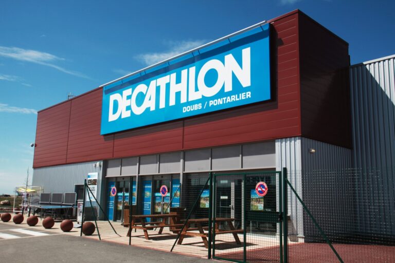 Decathlon tiene el patinete eléctrico que más se va a regalar esta Navidad