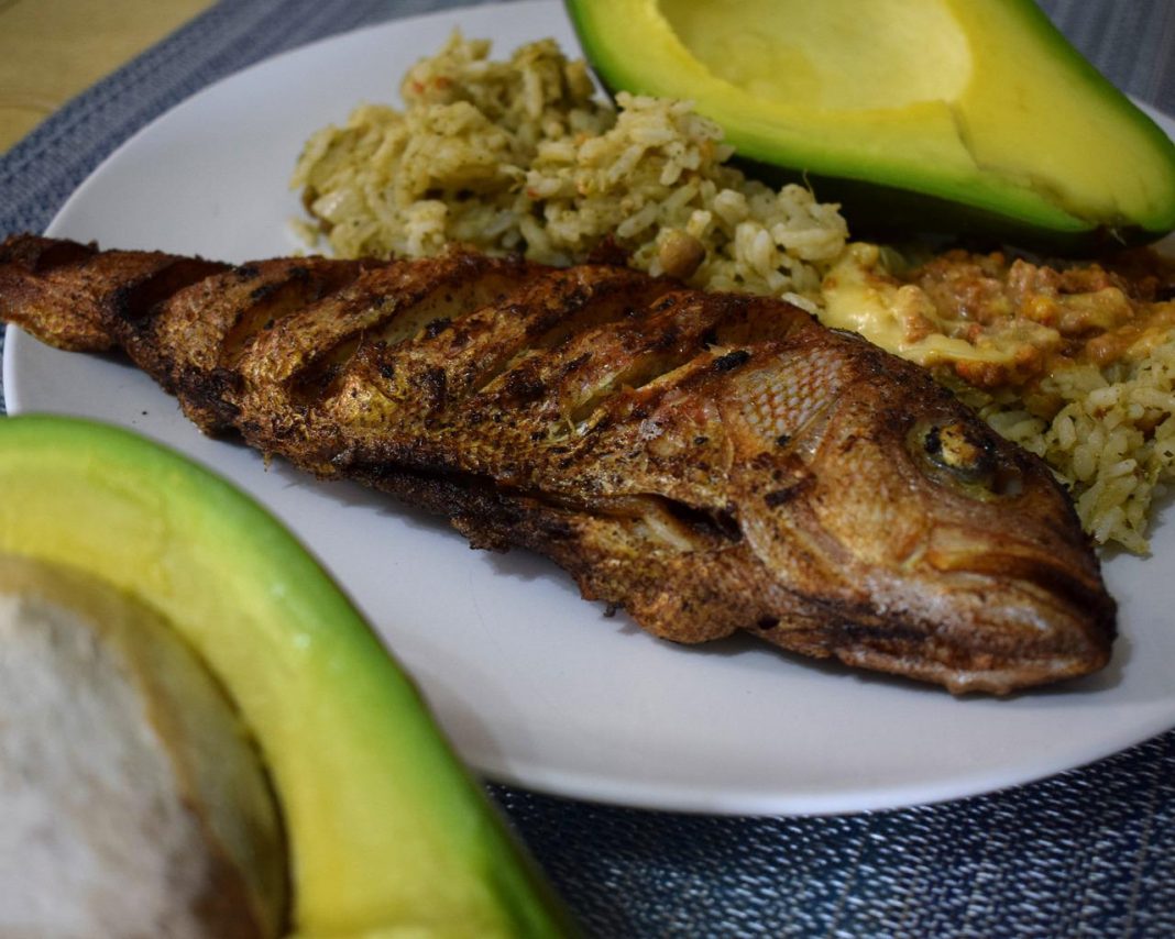 Dorada frita la forma original de comer pescado de otra manera