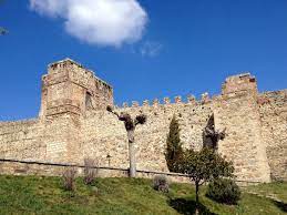 El castillo medieval a pocos minutos de Madrid que se conserva casi al 100%