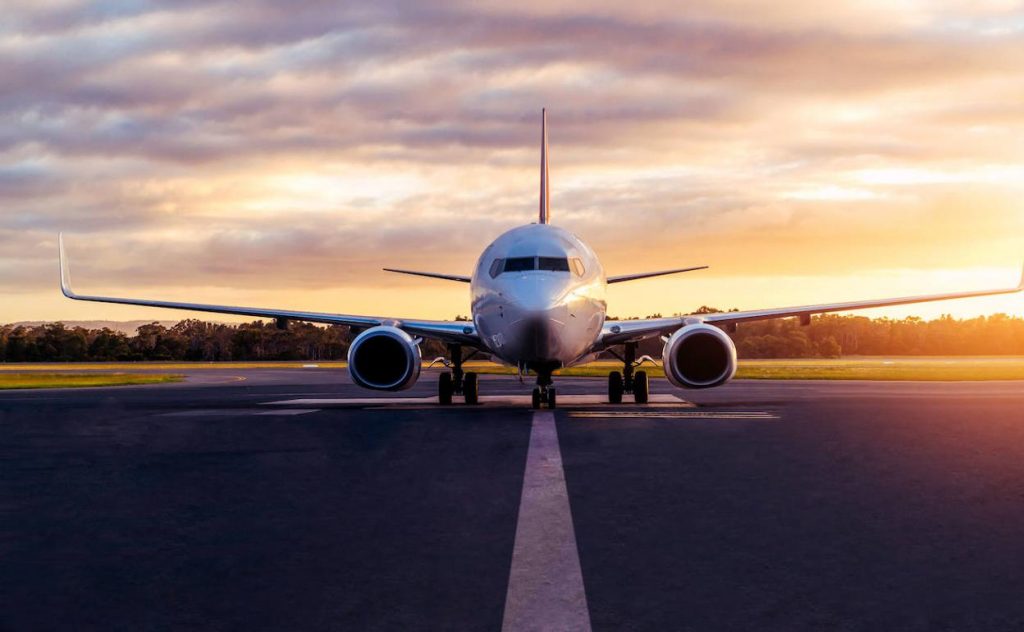 Cañerías De Agua En El Avión