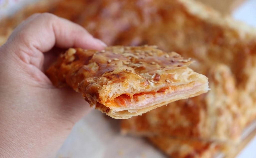 Empanada De Jamón York Y Queso El Truco Para Que No Se Desmonte Cuando Lo Cortes