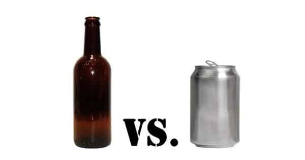 ¿En lata o en botella? Así está mejor la cerveza