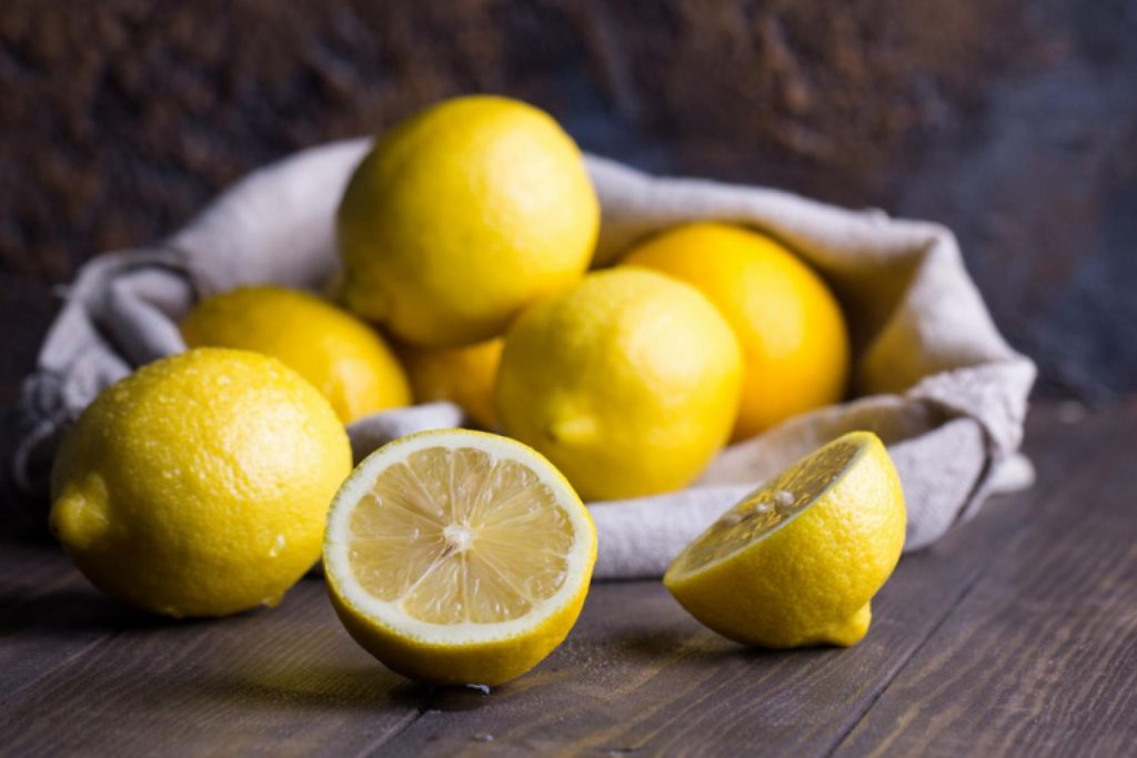 El Limón Es Esencial En Un Hogar