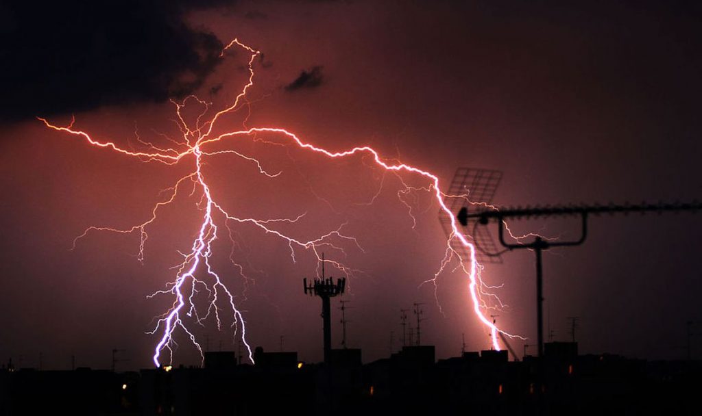 Las zonas de España donde más rayos caen al año