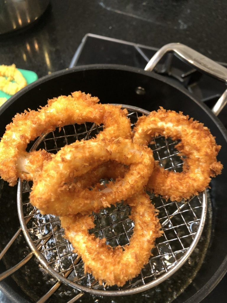 Sexto Paso: Freír Los Aros De Calamares
