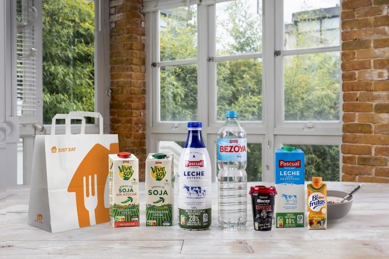 Just Eat suma fuerzas con Pascual, primer fabricante incluido en el servicio de cesta de la compra de la plataforma