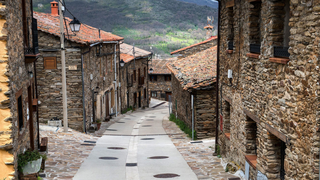 La Hiruela, El Pueblo Mas Bonito De Madrid