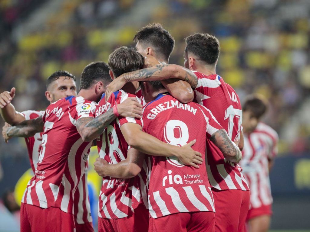 Lo Oscuro Y Tormentoso Del Carril Derecho Del Atlético De Madrid
