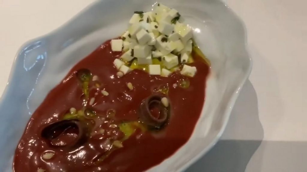 Los Dos Gazpachos De Dani García Que Ganan Frente Al De Tomate