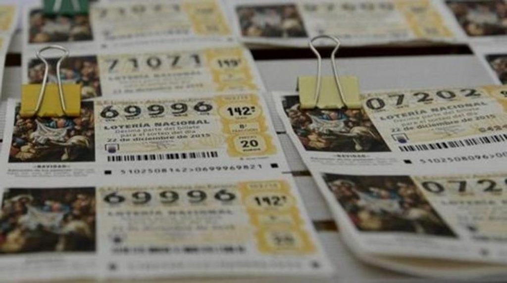 ¿Cómo Son Las Características De Los Billetes?