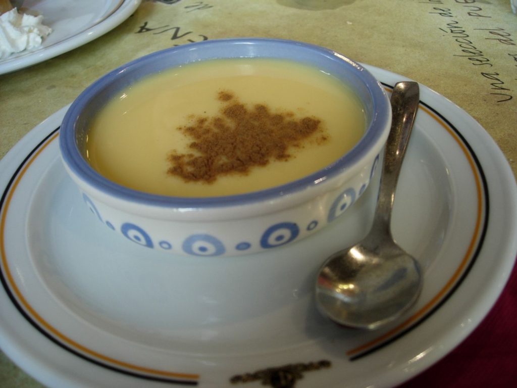 Natillas caseras sin huevo que saben igual que las de la abuela