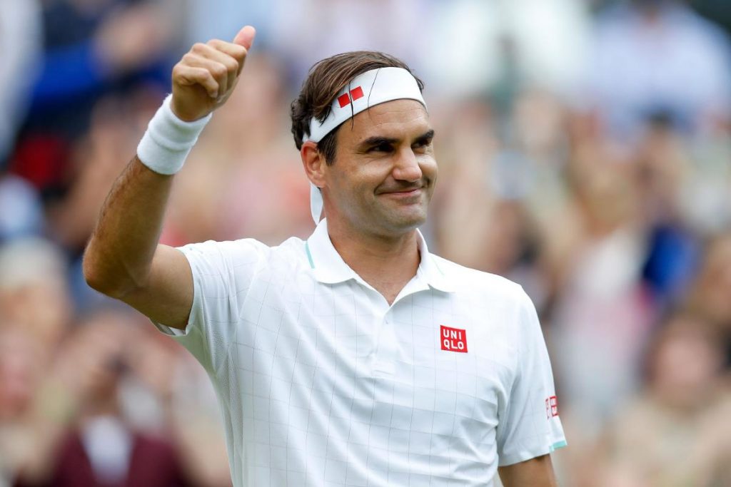 Ni sumando el sueldo de Nadal y Djokovic pueden superar a Federer