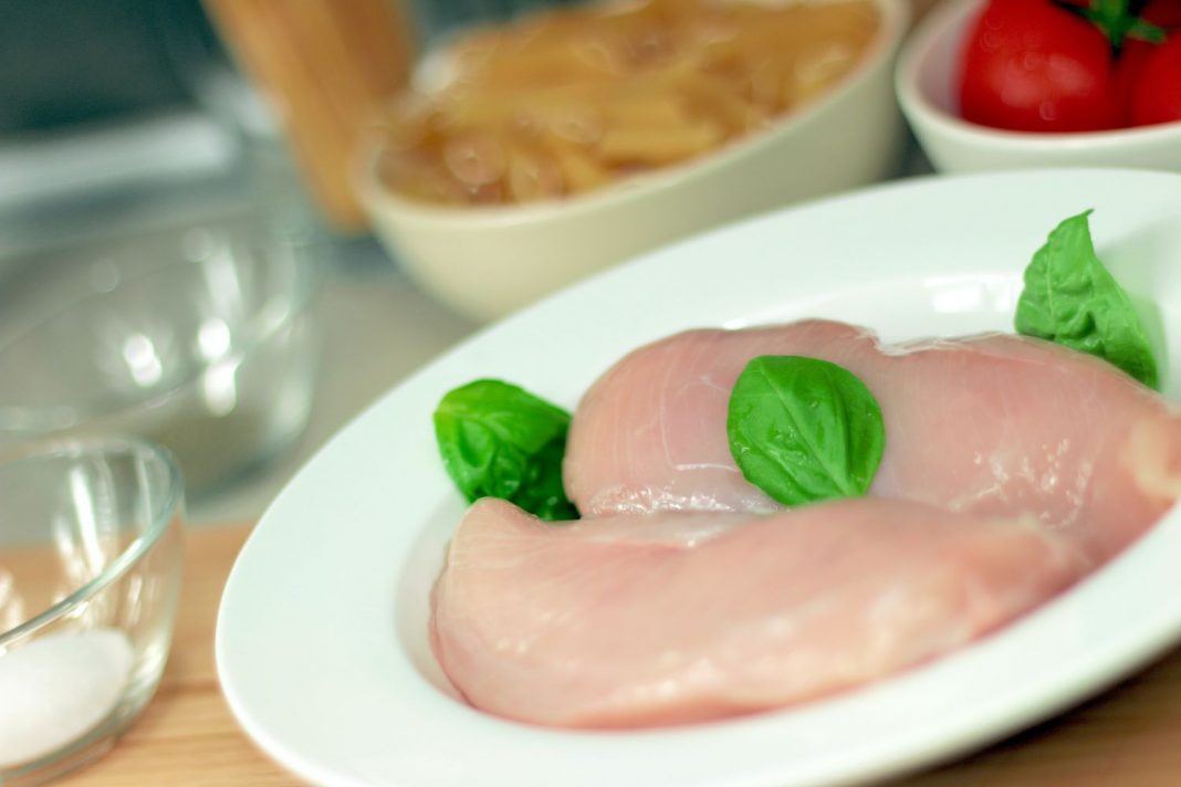 Pollo al limón el plato con el que sorprenderás a los tuyos