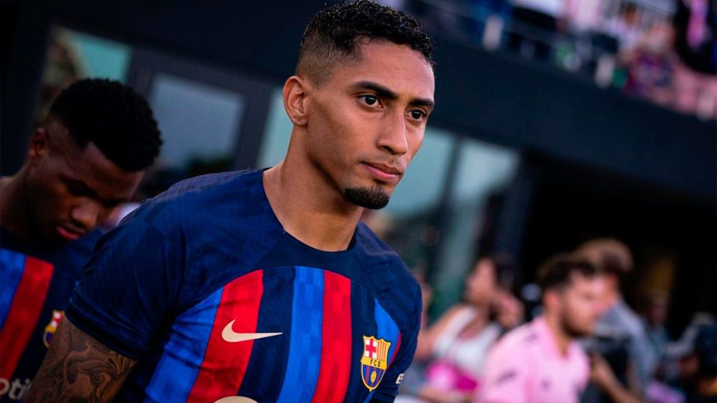 Raphinha Y El Barça, Entre La Espada Y La Pared 