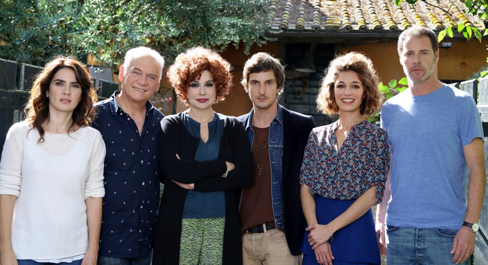 Todo Puede Suceder: Trama, Temporadas Y Estreno En Tve