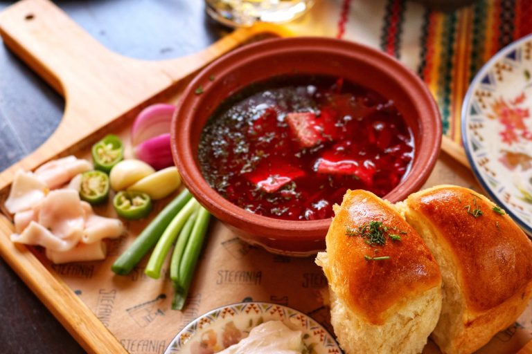 Sopa Borsch: cómo hacer paso a paso la receta ucraniana Patrimonio Inmaterial de la Unesco