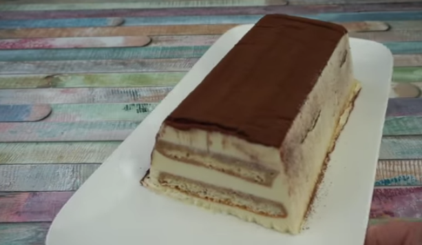 Tarta helada de tiramisú así lo puedes hacer en casa en 30 minutos