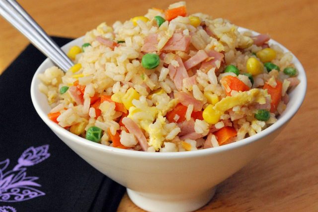 El secreto para preparar un arroz chino mejor que el de los restaurantes