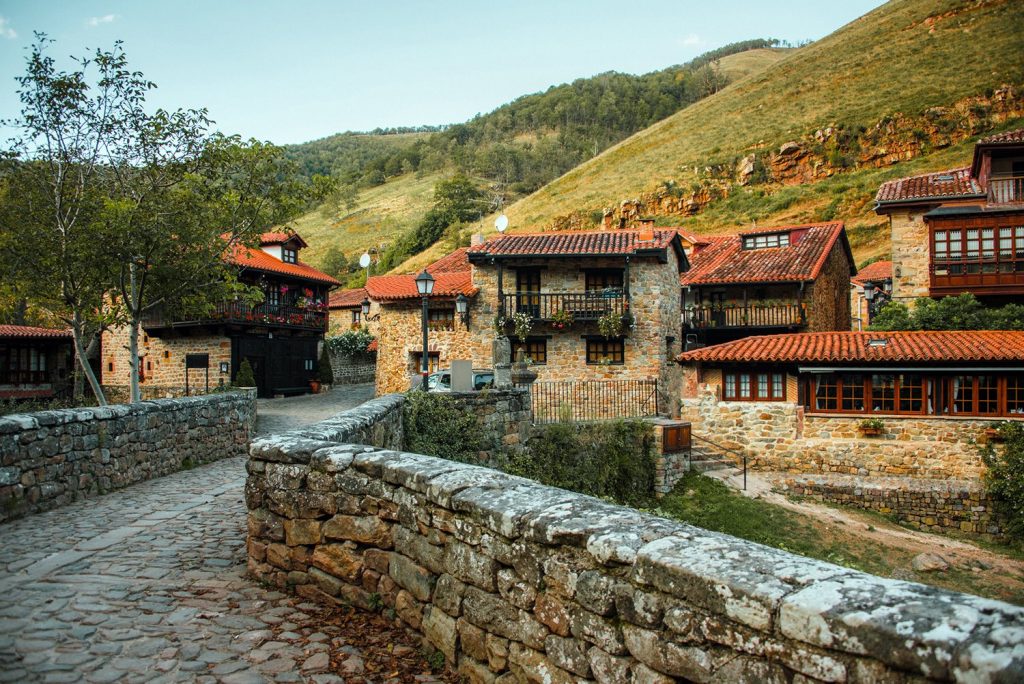Cantabria: es una obligación visitar Bárcena Mayor