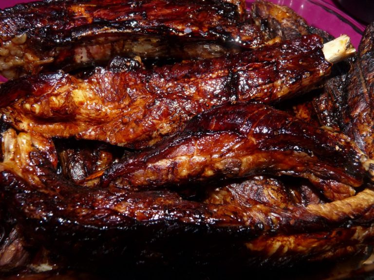 Costillas al horno: el truco definitivo para que queden súper jugosas