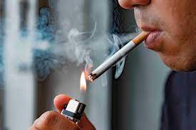 Un tercio de todos los cánceres están relacionados con fumar, según un estudio
