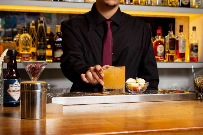 Curso online de coctelería, por Escuela de Coctelería de Madrid (ESCOM)