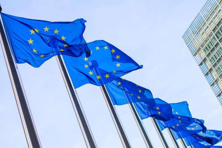 La tarjeta de residencia temporal de familiar de ciudadano de la UE