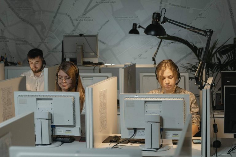 NOÁTICA Programadores Informáticos ofrece programación informática a medida para Call Center