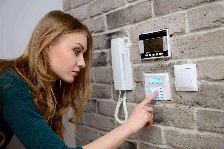 Preparar la casa de verano antes de irse a través de los diferentes tipos de alarma de Alarmas JM
