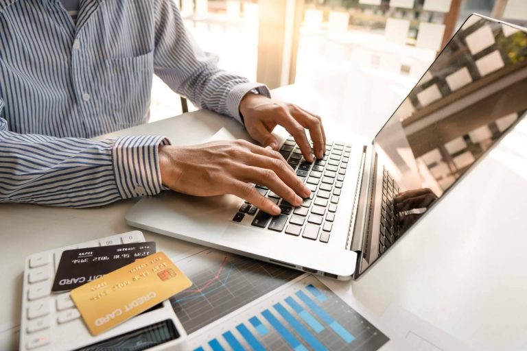 ¿De qué manera se pueden atraer nuevos clientes a la página web con la metodología inbound?
