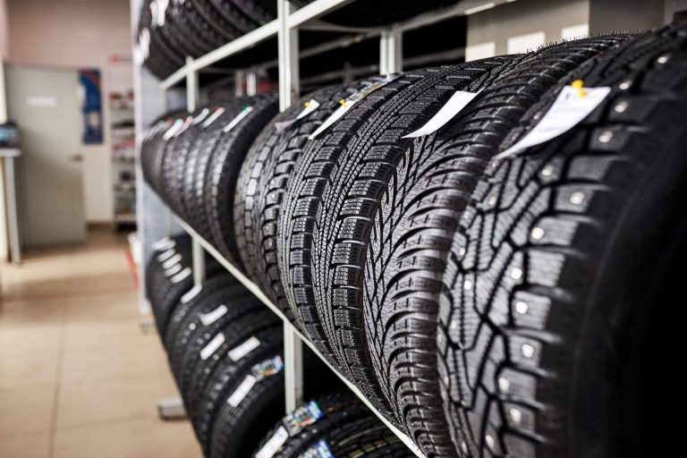BlackTire, la red de talleres que permite cambiar neumáticos y llevarse regalos