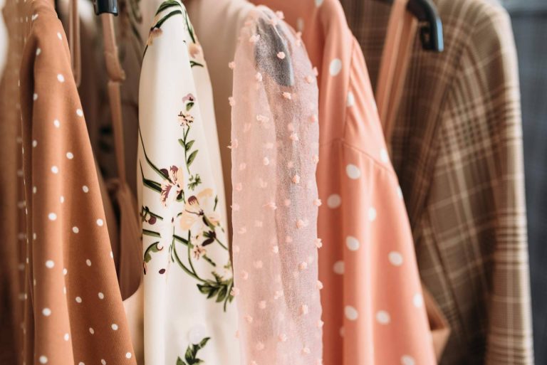 La amplia variedad de blusas y camisas para mujeres de tallas grandes en Corazón XL