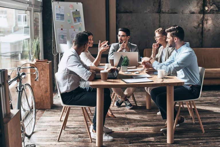 Mobiliario para coworkings con Factory Oficina
