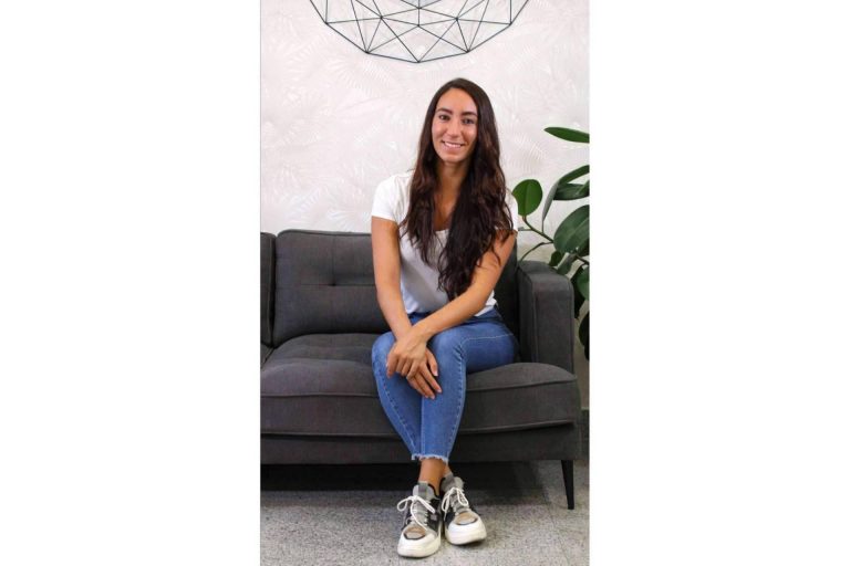 La joven arquitecta que reúne los espacios donde ruedan grandes marcas y artistas