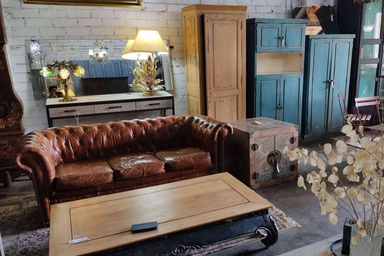Chaplin se ocupa de la decoración y coleccionismo en el corazón de l’Empordà
