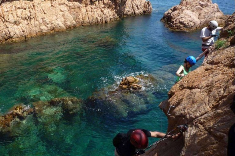 Rutas para practicar vía ferrata en Cataluña, de la mano de Guía y Deportes de Aventura