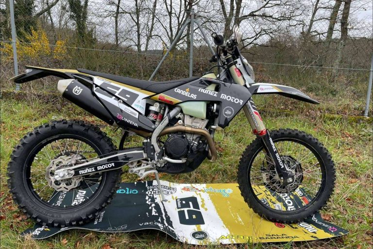 Las pegatinas para motos de ADHESIVOSEMBARRADOS, ideales para personalizar motos