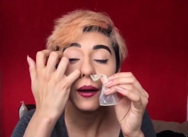 Desafío De Inhalar Condones 