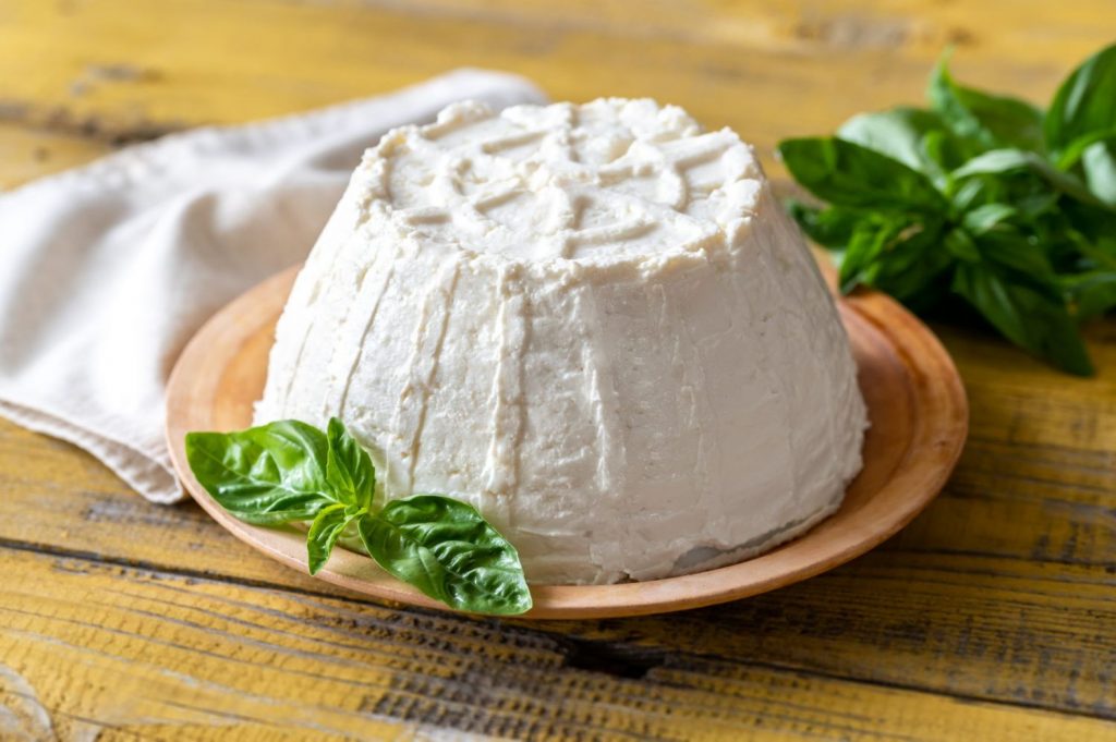 Quesos Que Sí Puedes Comer Aunque Estés A Dieta