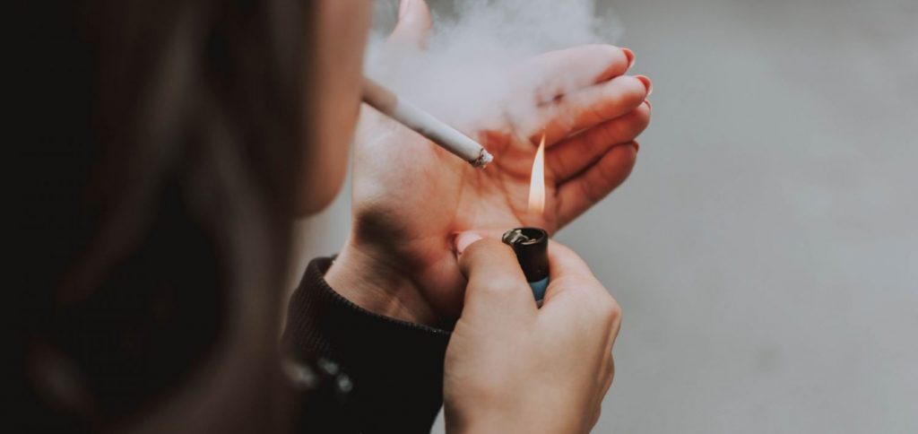 Riesgo De Fumar: Productos Que Contienen Nicotina