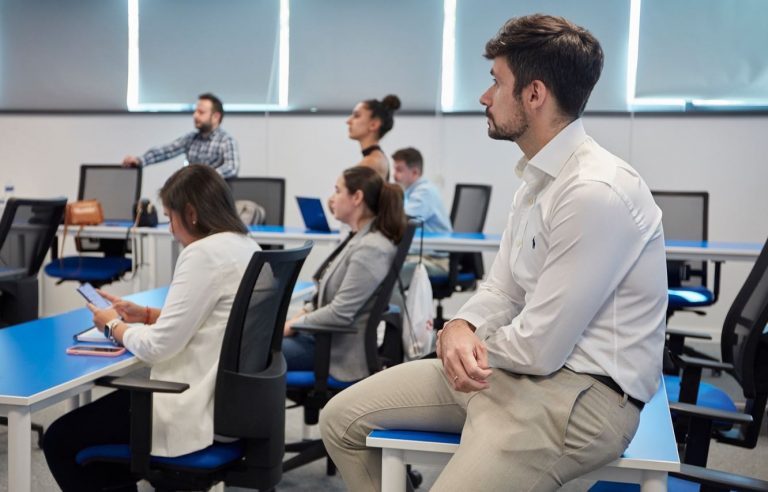 Sueldos de 3500 al mes para profesionales del mundo de Salesforce