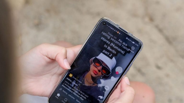TikTok prueba un nuevo ‘feed’ que permite compartir contenido local