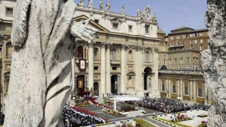 El Papa centraliza el patrimonio inmobiliario y la liquidez de la Santa Sede en el banco del Vaticano