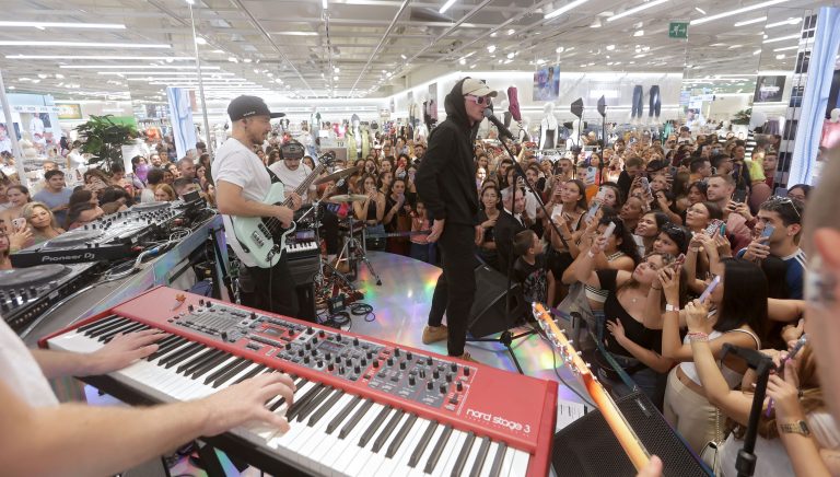 Más de 30.000 personas visitaron la tienda del futuro en el Lefties Weekend Festival  