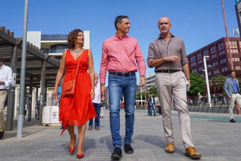 Pedro Sánchez visita el proyecto de ampliación del Metrocentro hasta la estación Santa Justa
