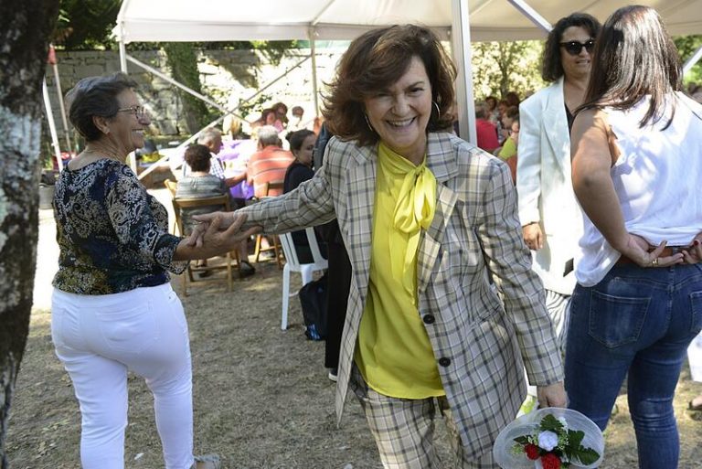 Carmen Calvo pide que el principio de igualdad entre hombres y mujeres sea «rector» de toda la Constitución