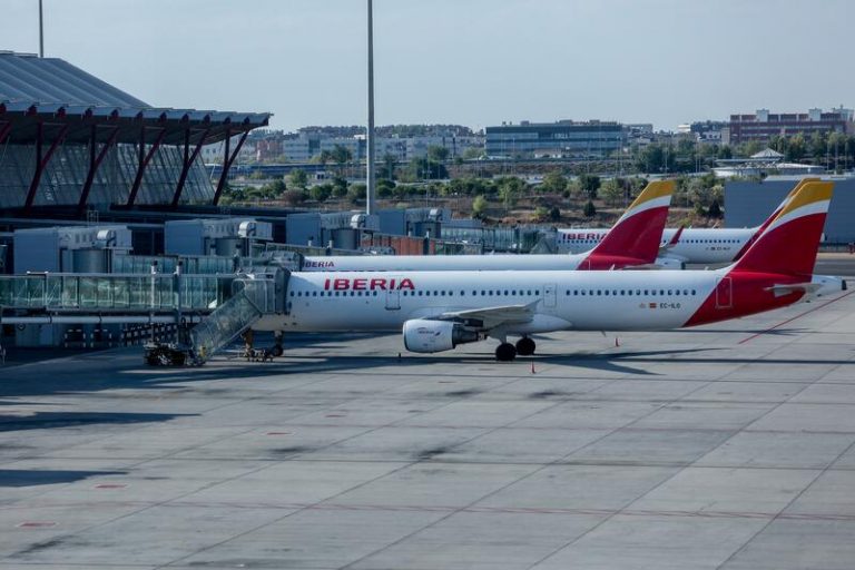 Las huelga de tripulantes de Iberia Express finaliza con 60 vuelos cancelados y 100 retrasos en diez jornadas
