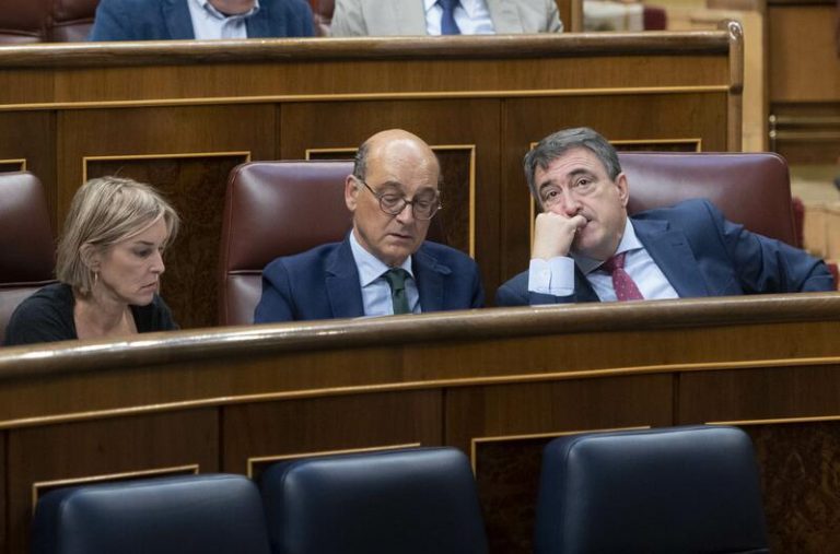 PNV no ve «solución» a la renovación del CGPJ y piensa que PSOE y PP seguirán «tirando de la manta para su lado»