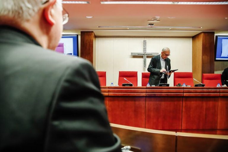 El PSOE propone crear un grupo técnico de trabajo con los obispos para una «mejor» rendición de cuentas de la Iglesia