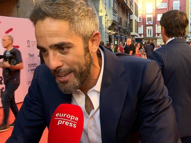 Roberto Leal asegura que está orgulloso del papel de la Reina Letizia